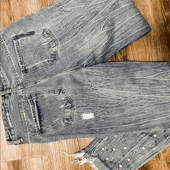 Jeans - Picture 4 of 4